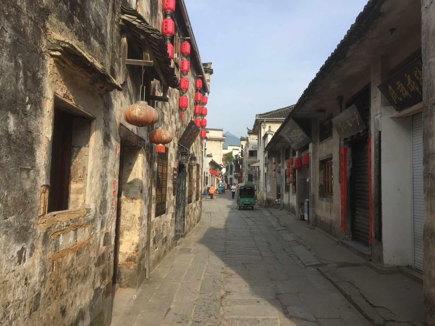 救援男孩毕业生